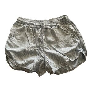 Gentle Fawn mid rise shorts